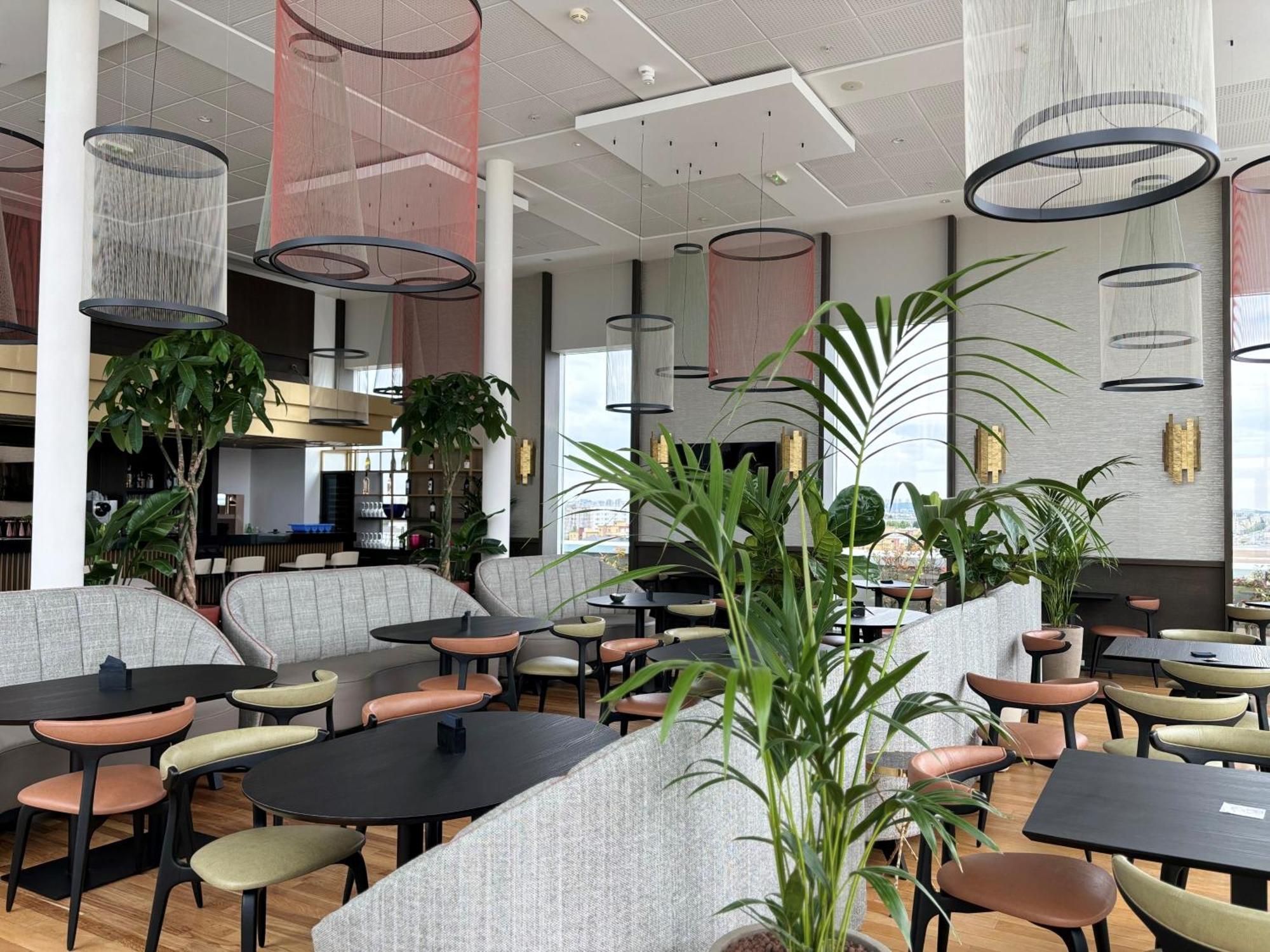 Ac Hotel By Marriott Paris Le Bourget Airport Dugny Exteriör bild