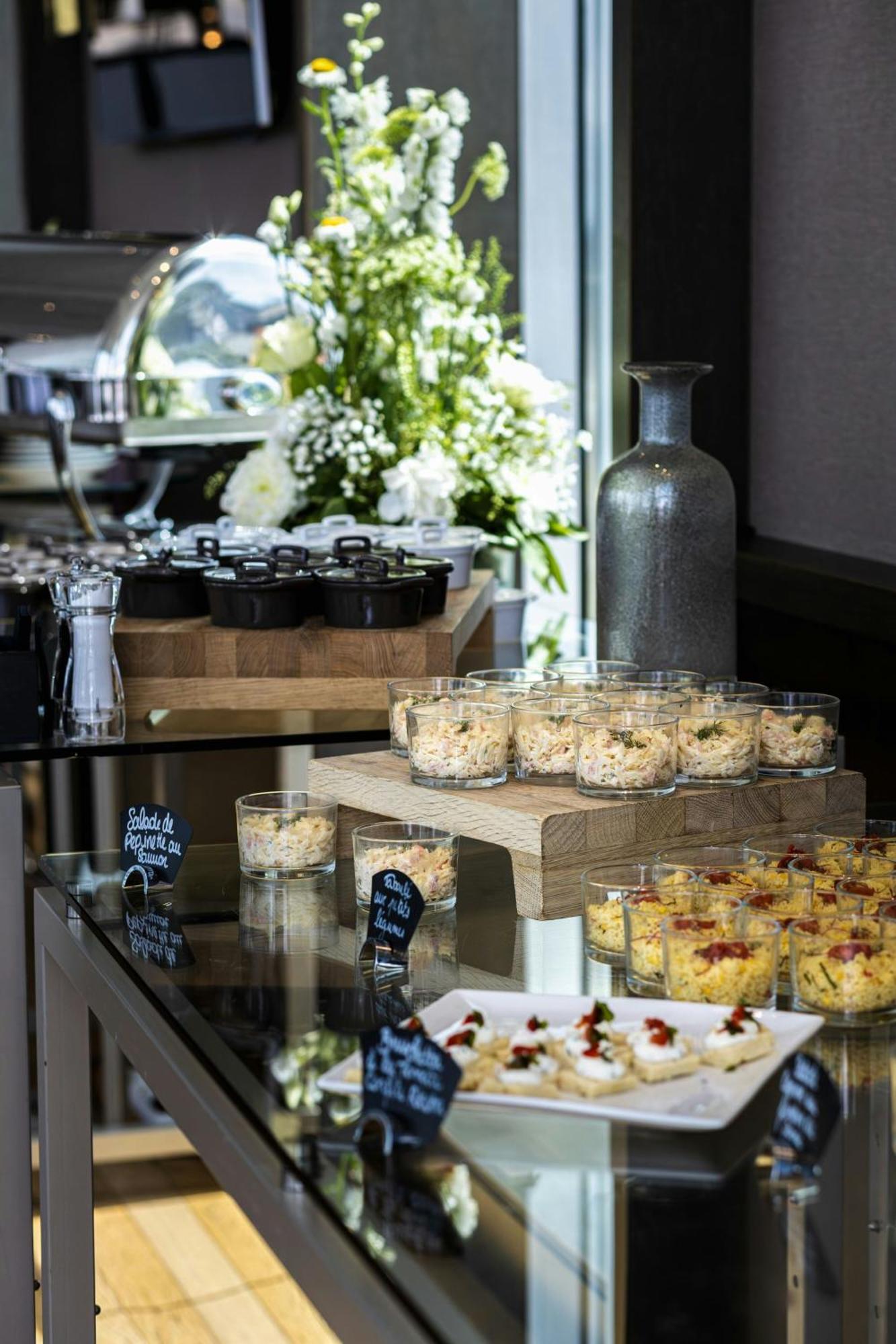 Ac Hotel By Marriott Paris Le Bourget Airport Dugny Exteriör bild