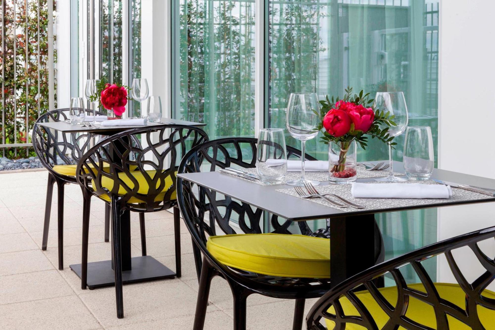 Ac Hotel By Marriott Paris Le Bourget Airport Dugny Exteriör bild