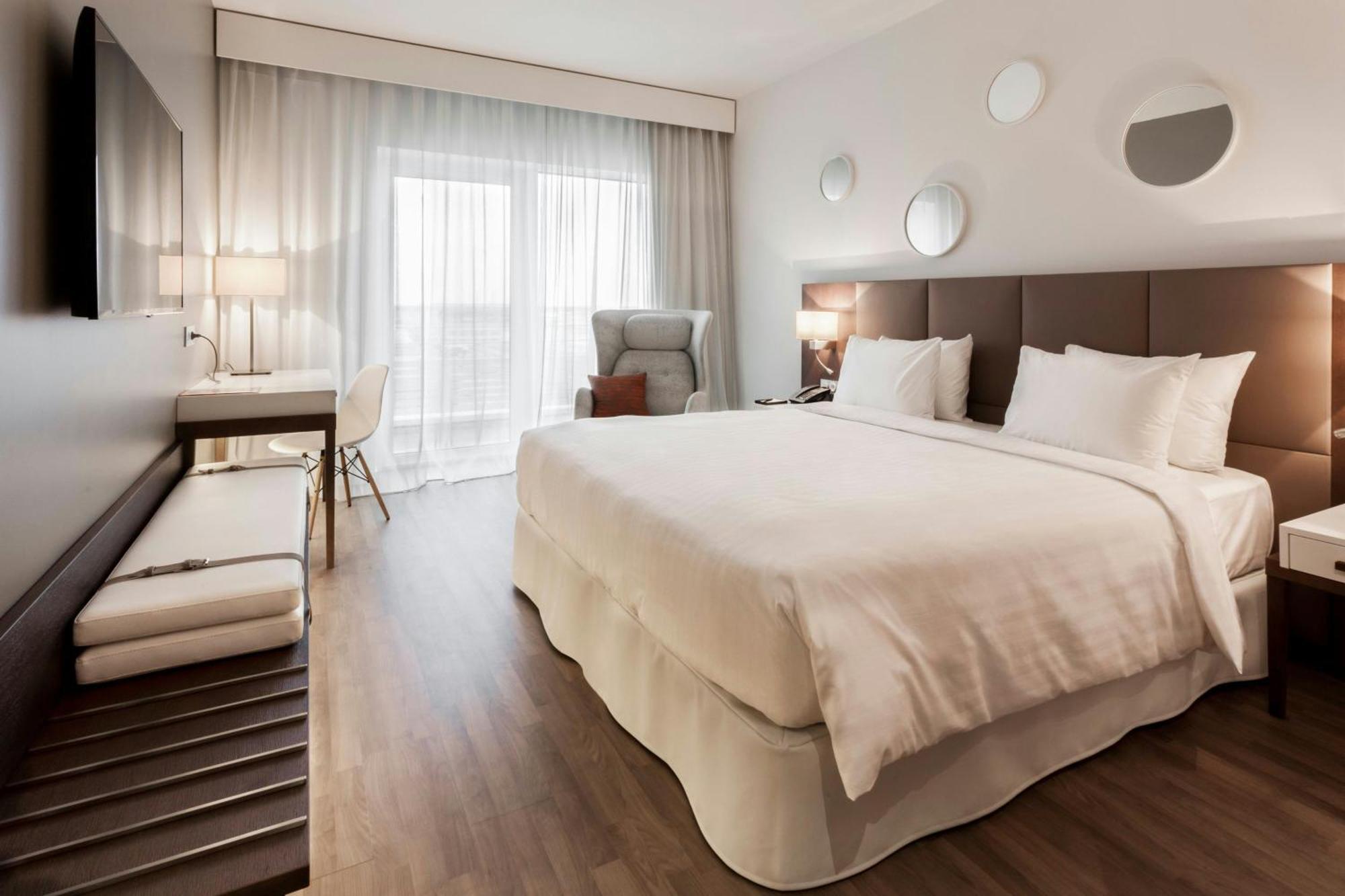 Ac Hotel By Marriott Paris Le Bourget Airport Dugny Exteriör bild